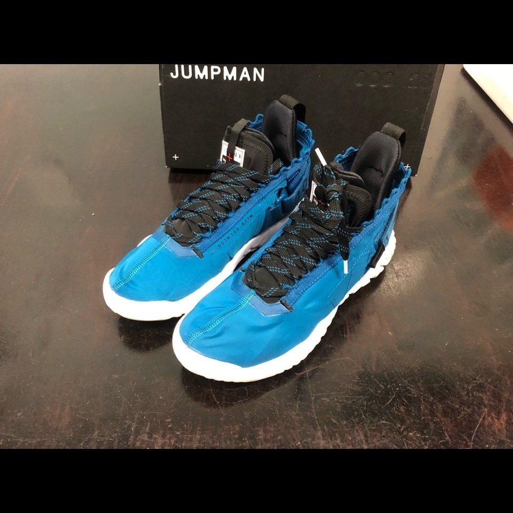 Sz 8 JORDAN PROTO REACT 'GREEN ABYSS' - Picture 4 of 11